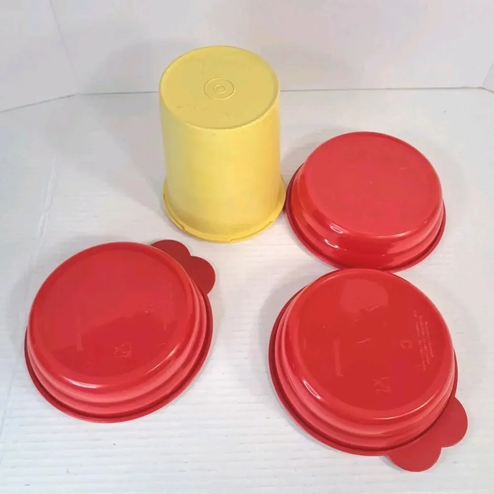 Tupperware Lot of 4 Retro Storage Containers Vtg Collectible 811-6 & 3x 2415B-4